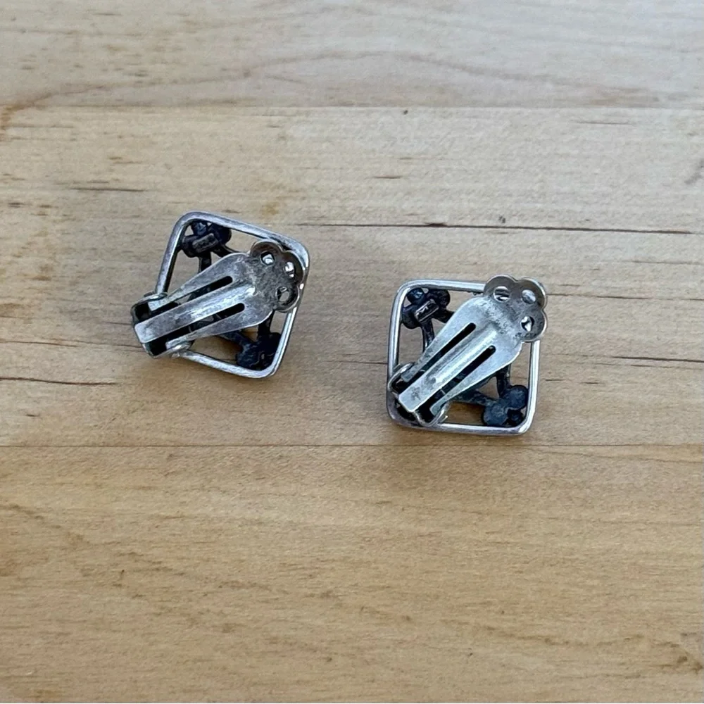 Vintage Diamond Shape Black Onyx Clip On Silver Earrings Rennaisance Victorian - Picture 5 of 8